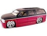 Review Jada 63157 / Die-cast Model Chevrolet Suburban (1:18 scale in Metallic Red)