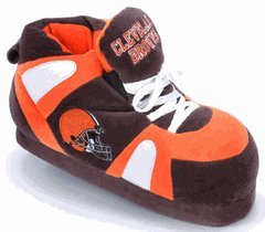 NFL Cleveland Browns Slippers Sm- Under 5.5
