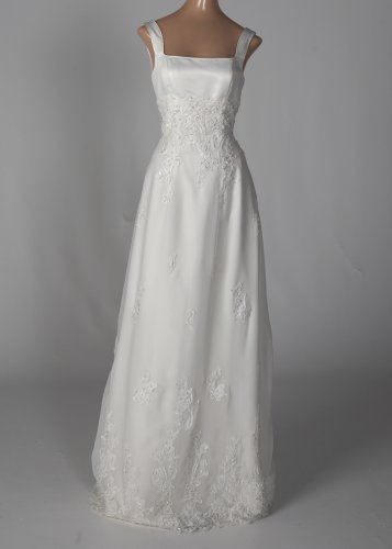 Ivory Chiffon and Lace Wedding Gown