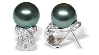 18K white gold Xenia Black Tahitian cultured pearl and diamond earring