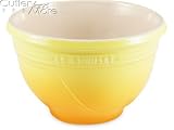 Le Creuset 4-5/8-Quart Medium Ribbed Rim Stoneware Mixing Bowl, Citrus