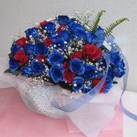 キラキラブルーローズと赤いバラ！カスミソウのアレンジメント★スタージュエリー★パール　【生花】【お祝い】記念日】【誕生日】【フラワーギフト】【バラ】