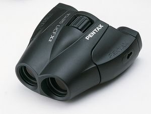 Childrens Toyshop  Photo : Pentax UCF-X II 10x25 Binocular