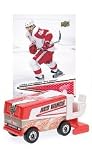 DETROIT RED WINGS 2008/9 NHL Zamboni with HENRIK ZETTERBERG Trading Card