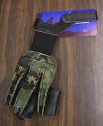 V-Strap Camo Archery Glove, XL V-Strap Camo Archery Glove, XL