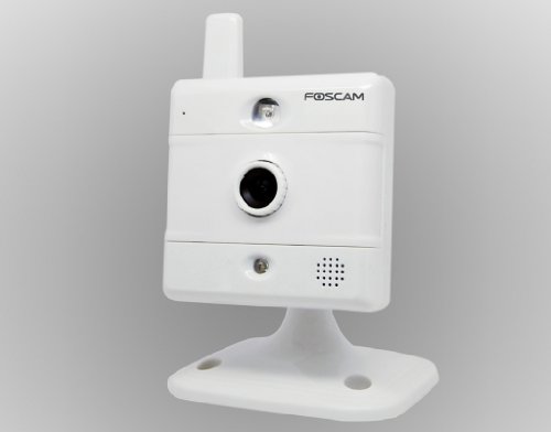 Foscam FI8907W Network/IP Camera with 8 Meter Night Vision and 3.6mm Lens (60° Viewing Angle) - White