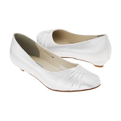 Model and style Flat Wedding Shoes