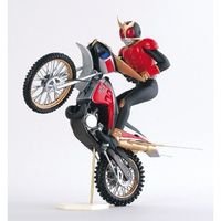 Masked Rider Kuuga & Trychaser 1/12 scale prepainted polystone resin model