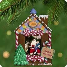 SANTA’S WORKSHOP 2001 Hallmark Ornament QX2812