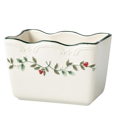 Pfaltzgraff Winterberry Cracker Basket