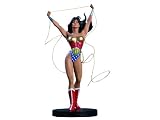 Cover Girls of the DC Universe: Wonder Woman Statue