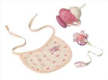 Childrens Toyshop  Toys : Zapf Creation Baby Annabell Care Set - Bib, Nappy, Training Cup (759974)