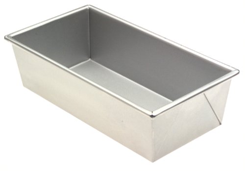 Chicago Metallic Commercial 1-1/2-Pound Loaf Pan