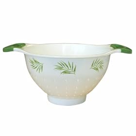 Corelle Coordinates 5-Quart Plastic Colander, Bamboo Leaf by Corelle