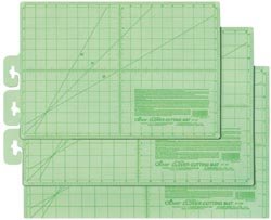 Clover 12-Inch by 18-Inch Small Mat, 1 EA