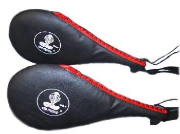 Cobra Kicking Target Single