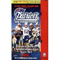 2005 New England Patriots Super Bowl Champions Commemorative Gift Box Team Set