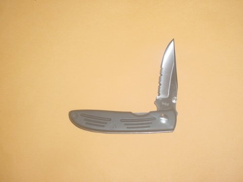 United Cutlery Quadra Liner Lock Knife Part Serrated Black