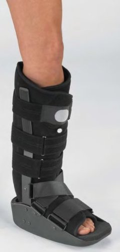 ProCare MaxTrax Air Walking Boot Medium