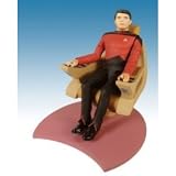 Star Trek: The Next Generation Online Exclusive Commander William Riker & Chair Deluxe Action Figure