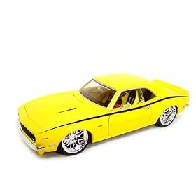 1969 CHEVROLET CAMARO G-MACHINE YELLOW 1:18 MODEL