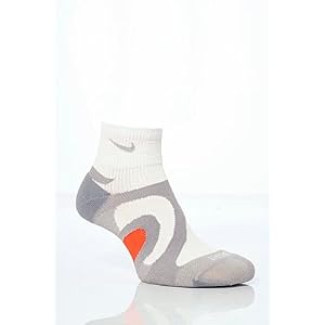 Unisex 1 Pair Nike Elite Stability Running Cushioned Quarter Socks with Dri-FIT In 2 Colours