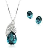 Swarovski - Superbe pendentif en cristal Blue & Set Boucles doreilles