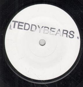 Produkt-Bild: DIFFERENT SOUND 7 INCH (7" 45) UK EPIC 2001 (Katalog-Nummer: XPR 3811)