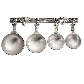Tin Woodsman Pewter Measuring Cups & Display Strip Gift Set - Vineyard