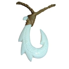 NEW ZEALAND MAORI STYLE BONE CARVED 3 FIN FISH HOOK PENDANT