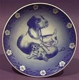 1986 Royal Copenhagen Mothers Day Plate -- Dog and Pups! -- New in Original Box!