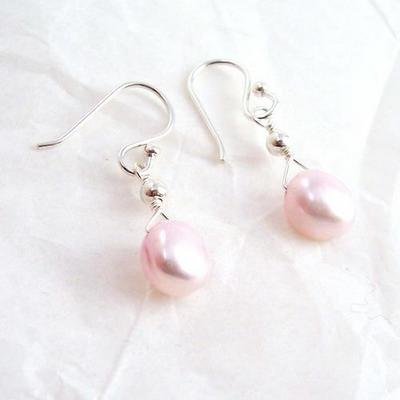 Click here to buy Freshwater Pink Pearl Drop Earrings.