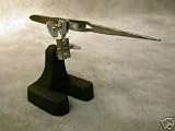 THIRD HAND WITH HORSESHOE BASE