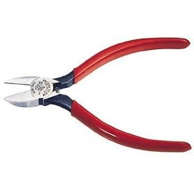 Click here to buy Klein Diagonal Cutter, Stand- ard, Semi Flush, 5 1 2 OAL by Klein Tools.