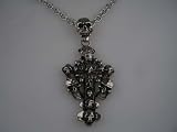 Review Cleo  / Necklace Chain Skull Faces