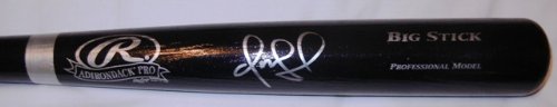 Omar Vizquel Autographed Black Big Stick Bat W/PROOF, Picture of Omar Signing For Us, Chicago White Sox, San Francisco Giants, Cleveland Indians