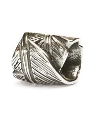 Original trollbeads feather 11165 n native America, the feather is a symbol of spiritual ascension and evolution and is used by the chiefs to symbolise their ability to communicate with the spirit world. Designer: Carolyn Brettell
