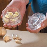 GARLIC TWIST CRUSHER, MINCER, PEELER TOOL - CLEAR
