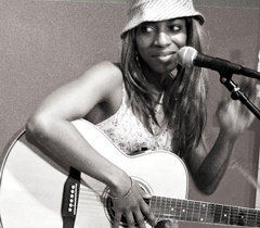 Image of Danelle Harvey