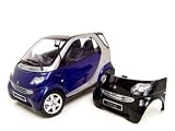 SMART FORTWO COUPE BLUE 1:18 SCALE MODEL