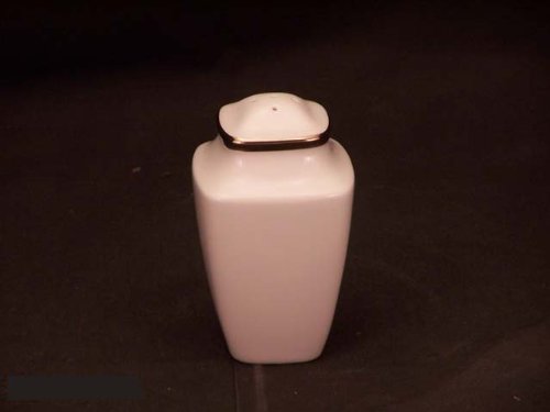 Lenox SOLITAIRE WHITE SQUARE PEPPER SHAKER