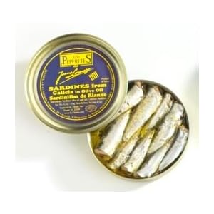 Los Peperetes Sardinillas de Rianxo - Premium Baby Sardines in Olive Oil by La Tienda by 