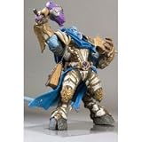 World of Warcraft 2: Draenei Paladin Deluxe Collector Figure