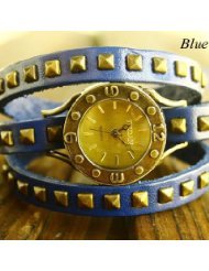Retro Stylish Roman Three Coil Winding Convex Numerals Dial Leather Square Rivets Fashion Womens Quartz Watch...