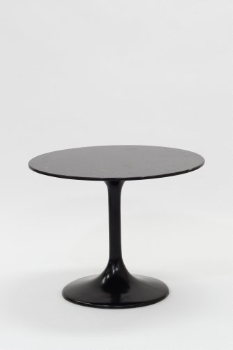 24 Tulip Black Marble Side Table