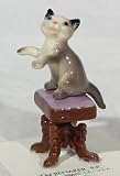 Hagen-Renaker - Bench With Kitten