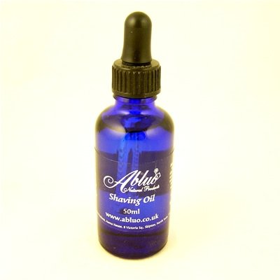 Best Price Shaving Oil From Abluo 50ml.Made with natural oils reputed to moisturise and protect sensitive skin whilst eliminating razor burn, it is a unisex product used by gent's in place of harsh & expensive foams or gels and is also ideal for use as a natural alternative when shaving legs.