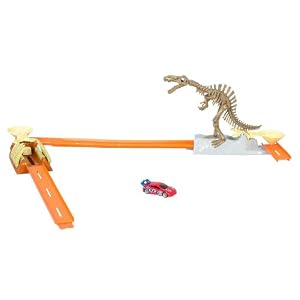 Hot Wheels Trick Tracks Claw Attack Stunt Set by 