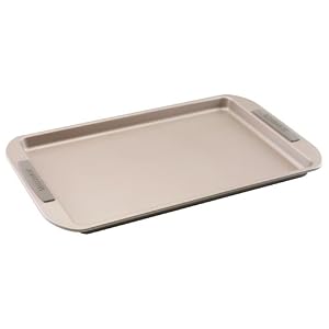 Farberware Soft Touch 10-by-15-Inch Cookie Pan by Farberware