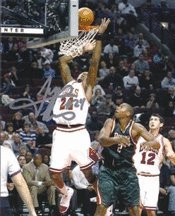 Tyrus Thomas Autographed Chicago Bulls 8